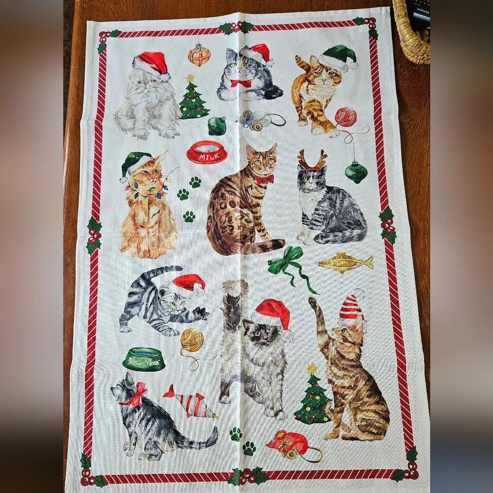 Holiday Tea Towel Christmas Cats